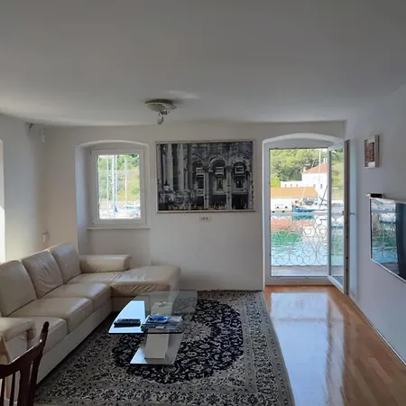 Tatil Evi Authentic Stone House By The Sea